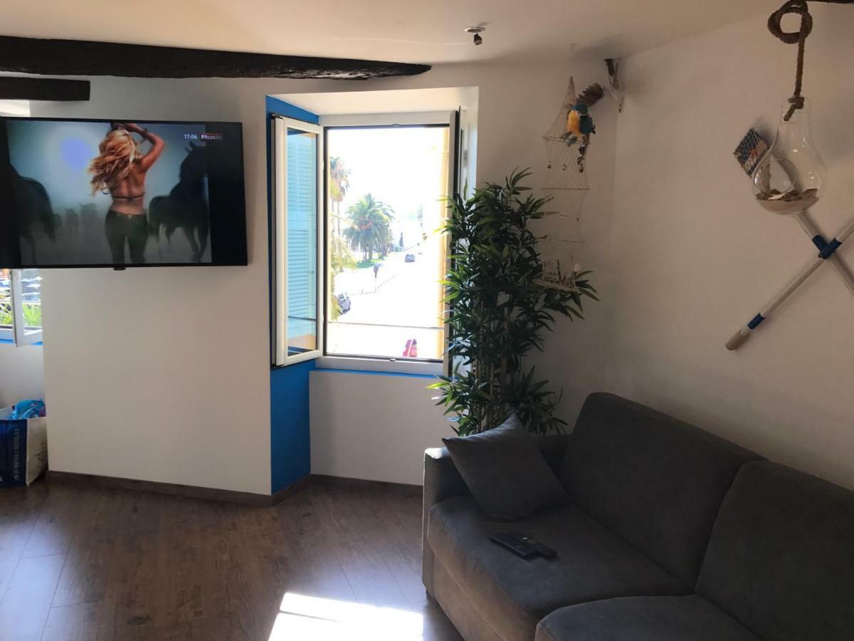 Le Petit Bateau Apartamento Menton Exterior foto