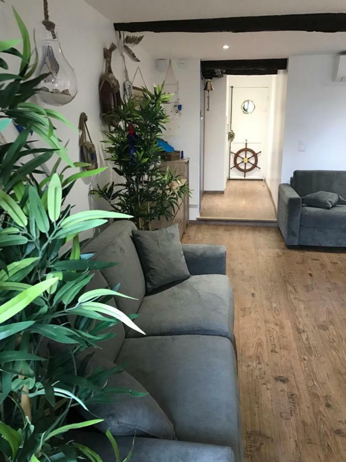Le Petit Bateau Apartamento Menton Exterior foto
