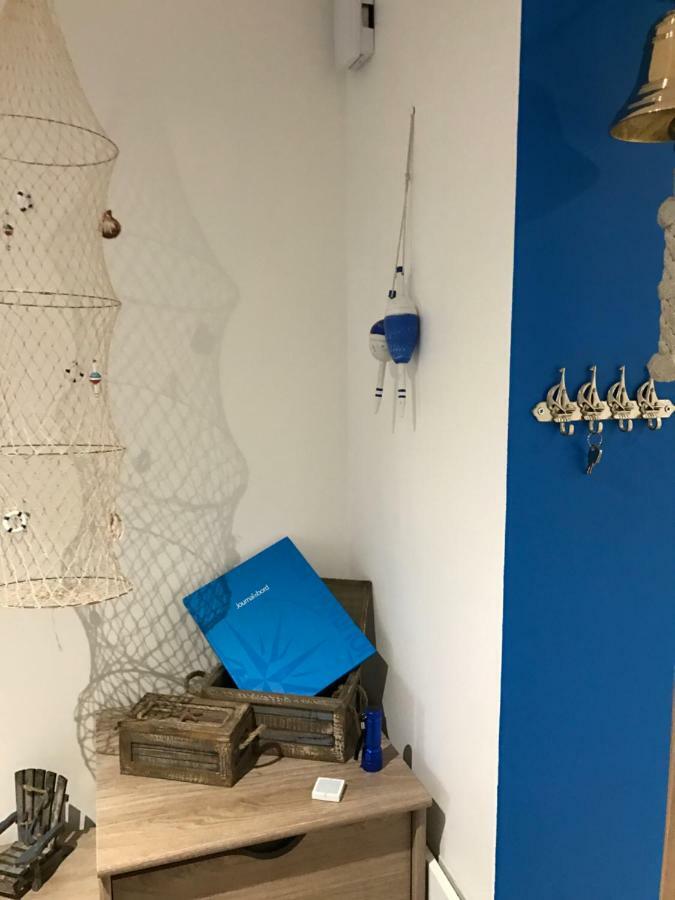 Le Petit Bateau Apartamento Menton Exterior foto