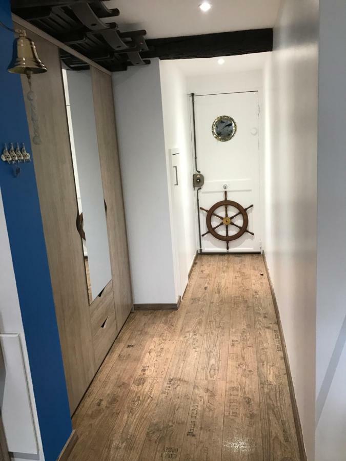 Le Petit Bateau Apartamento Menton Exterior foto