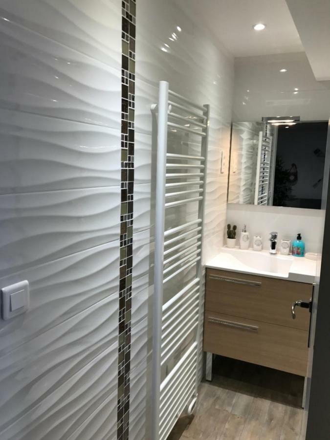 Le Petit Bateau Apartamento Menton Exterior foto