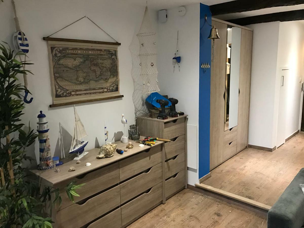 Le Petit Bateau Apartamento Menton Exterior foto